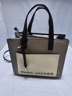 Marc Jacobs Two-Tone Taupe, Cream & Black Leather Tote